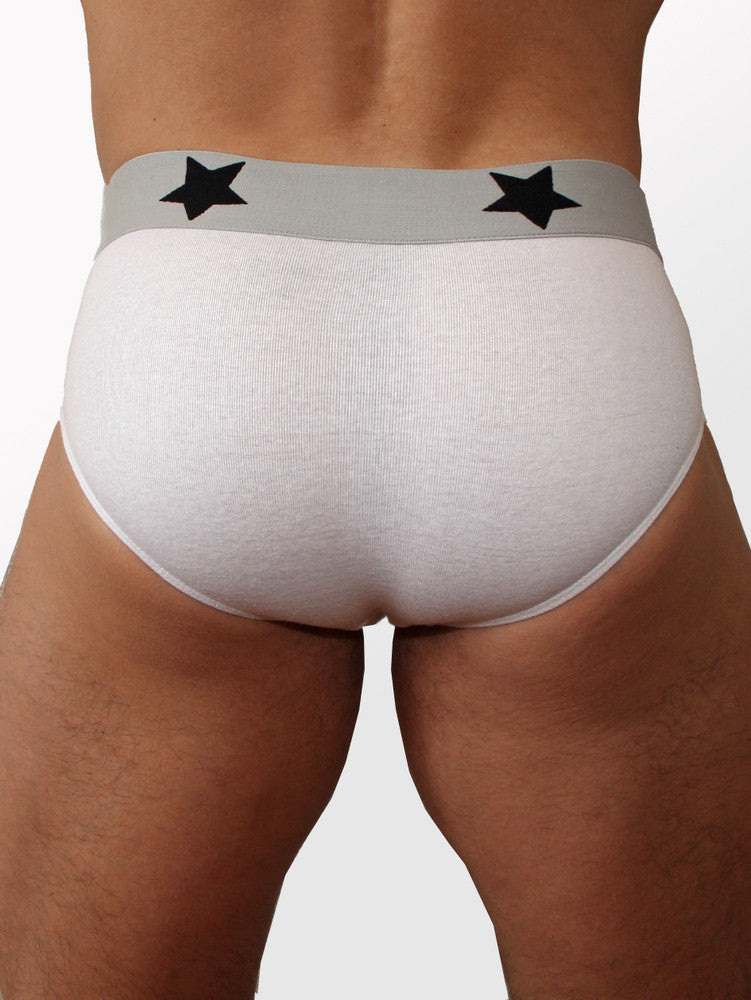 KickSagat: The Kick Brief White
